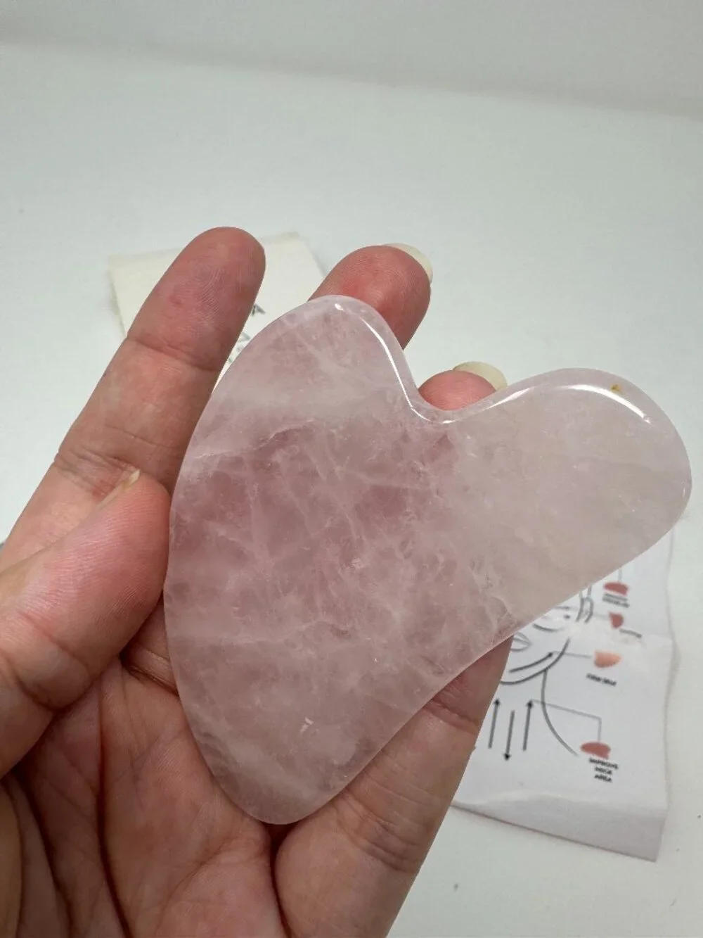 DEAYOKA Rose Quartz Gua Sha Facial Massage Tool With Pouch Box